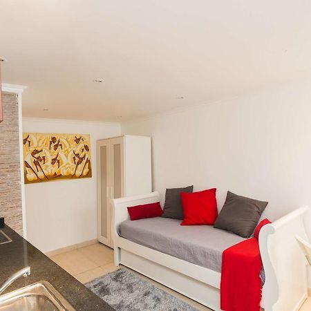 Appartement Low Cost - Historic City Center Rc à Lisboa Extérieur photo