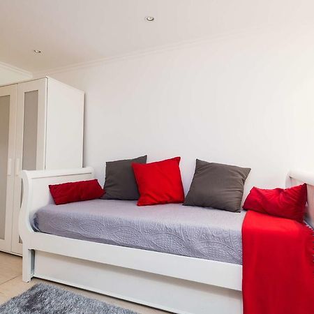 Appartement Low Cost - Historic City Center Rc à Lisboa Extérieur photo