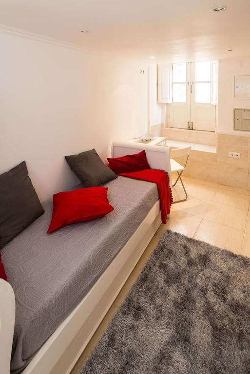 Appartement Low Cost - Historic City Center Rc à Lisboa Extérieur photo