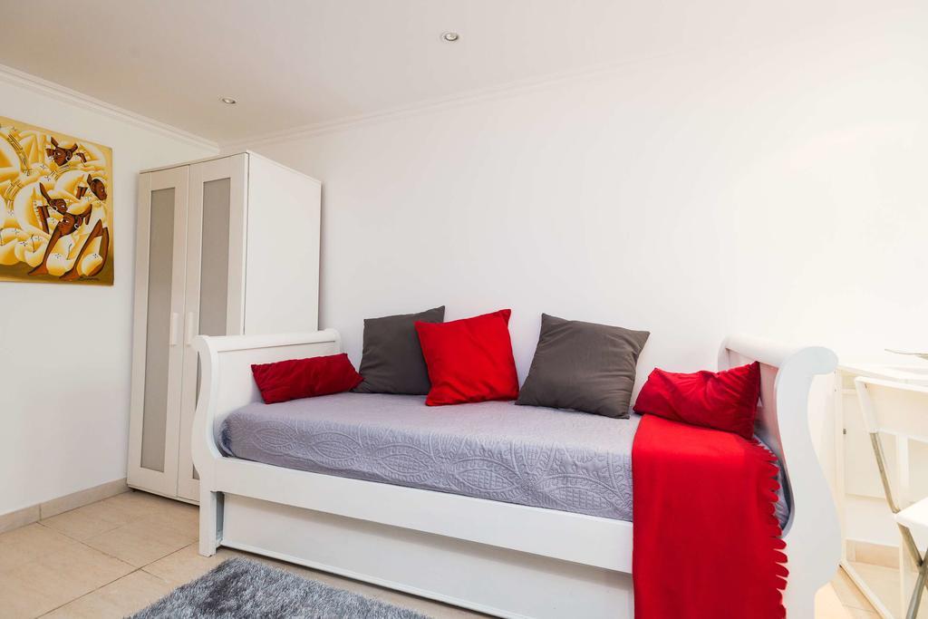Appartement Low Cost - Historic City Center Rc à Lisboa Extérieur photo