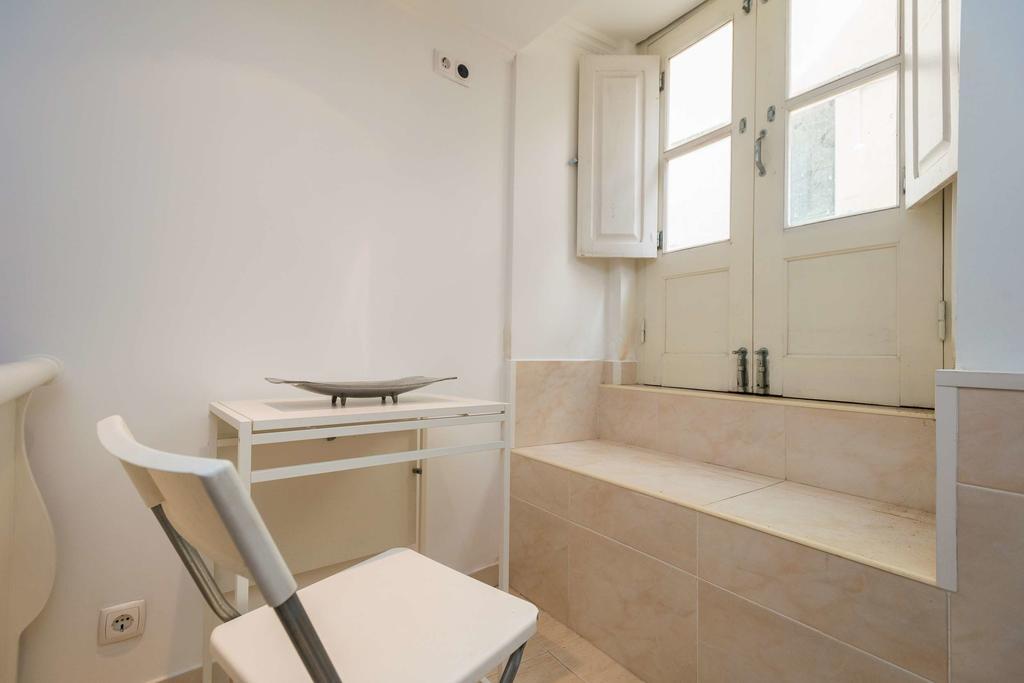 Appartement Low Cost - Historic City Center Rc à Lisboa Extérieur photo