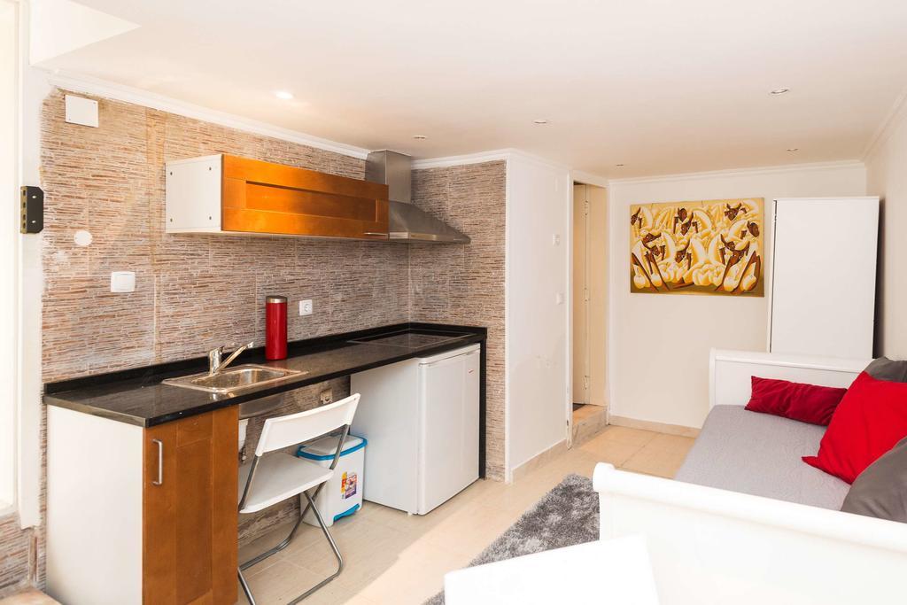 Appartement Low Cost - Historic City Center Rc à Lisboa Extérieur photo
