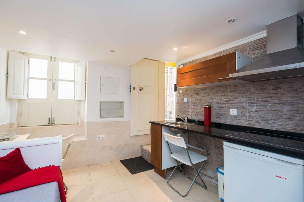 Appartement Low Cost - Historic City Center Rc à Lisboa Extérieur photo